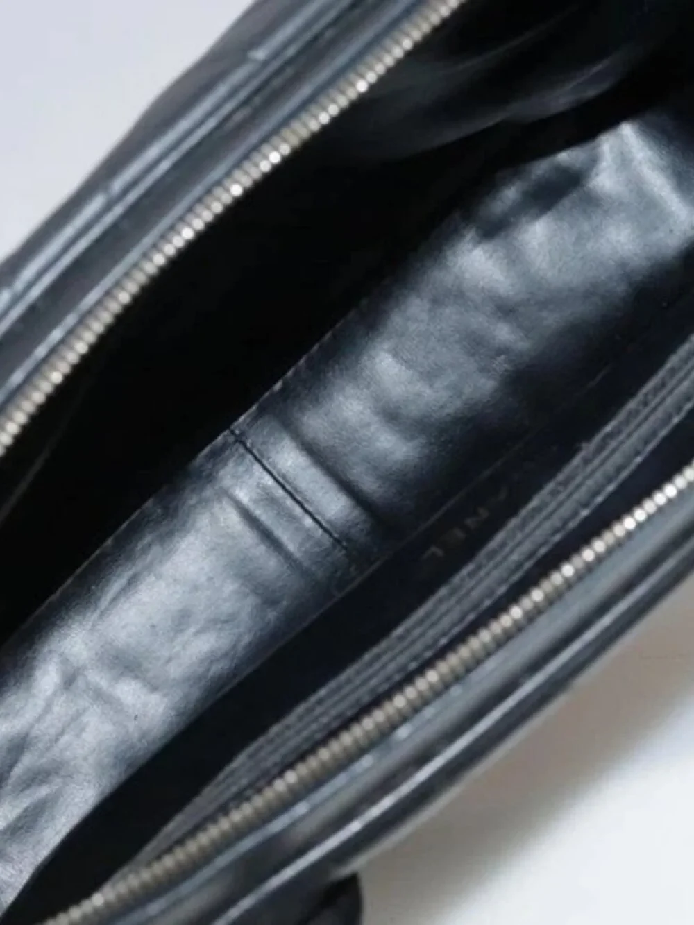 CHANEL V Stitch Hand Bag Leather Black CC Auth bs21163